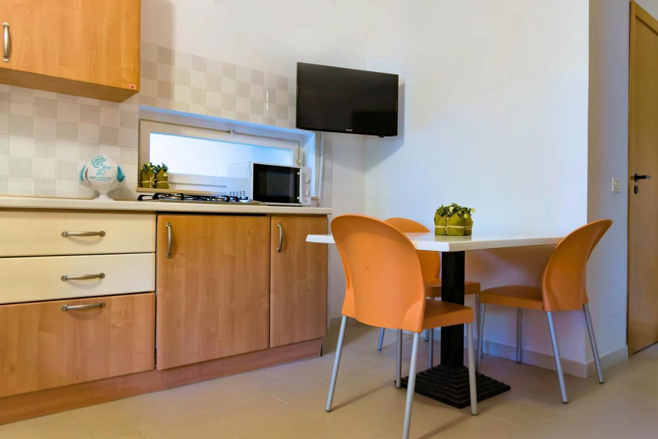 Gattarella Family Resort Puglia - Self Catering Accommodations In The Pinewood Vieste Exterior photo